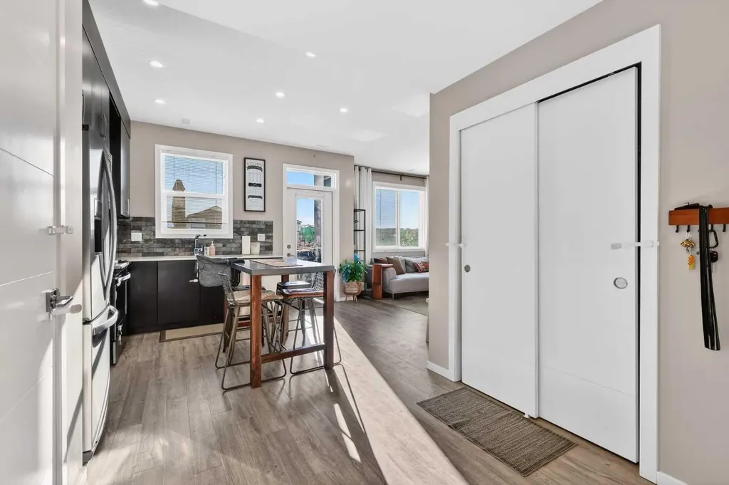 445 Redstone Walk NE Calgary AB T3N 1M5