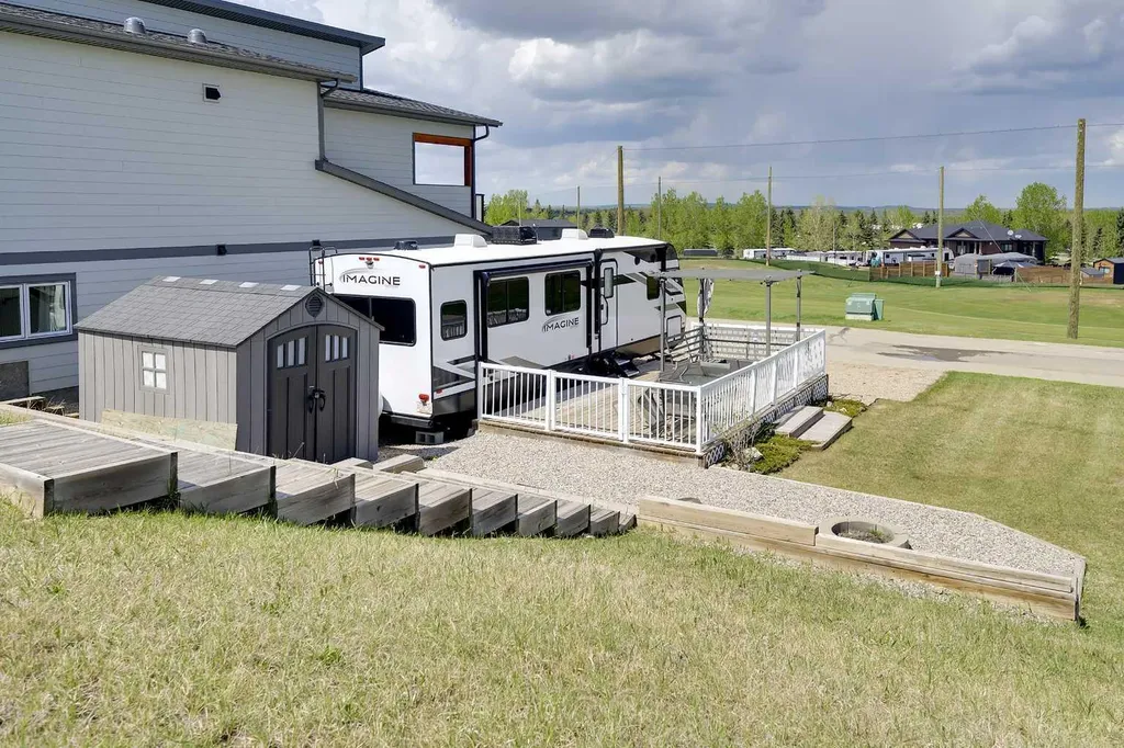 25054 South Pine Lake Road Rural Red Deer County AB T0M 1R0