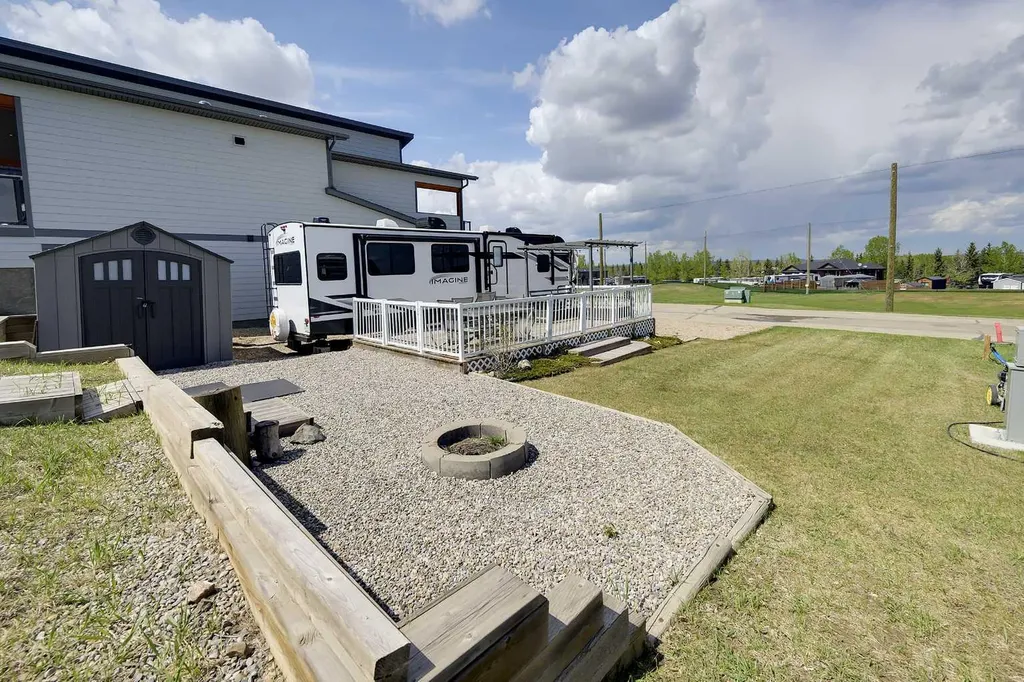 25054 South Pine Lake Road Rural Red Deer County AB T0M 1R0
