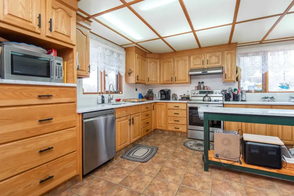 40421 Range Road 10 Rural Lacombe County AB T4L 1S6