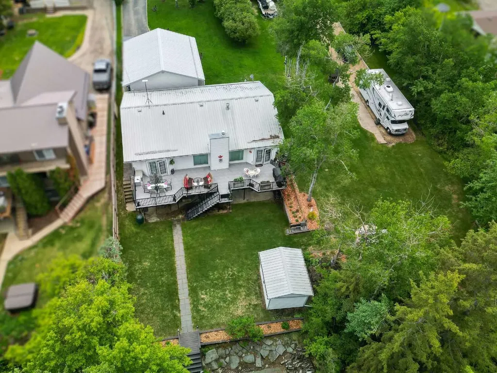 40421 Range Road 10 Rural Lacombe County AB T4L 1S6