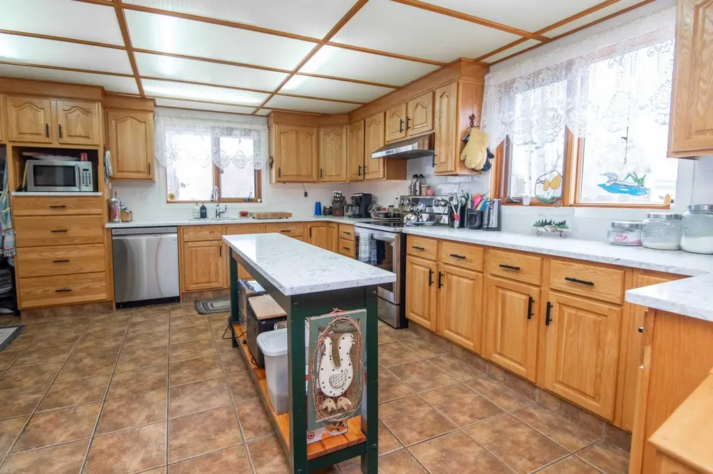 40421 Range Road 10 Rural Lacombe County AB T4L 1S6