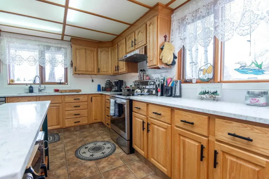 40421 Range Road 10 Rural Lacombe County AB T4L 1S6