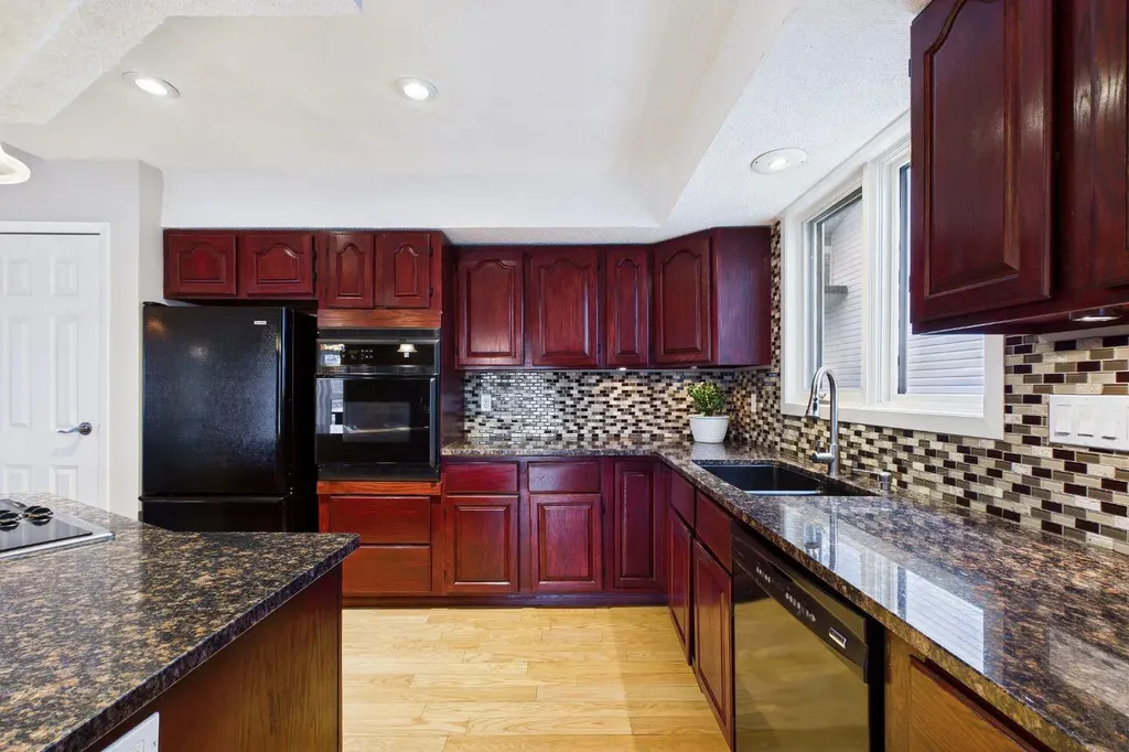 38 Sundance Place SE Airdrie AB T4B 1T1