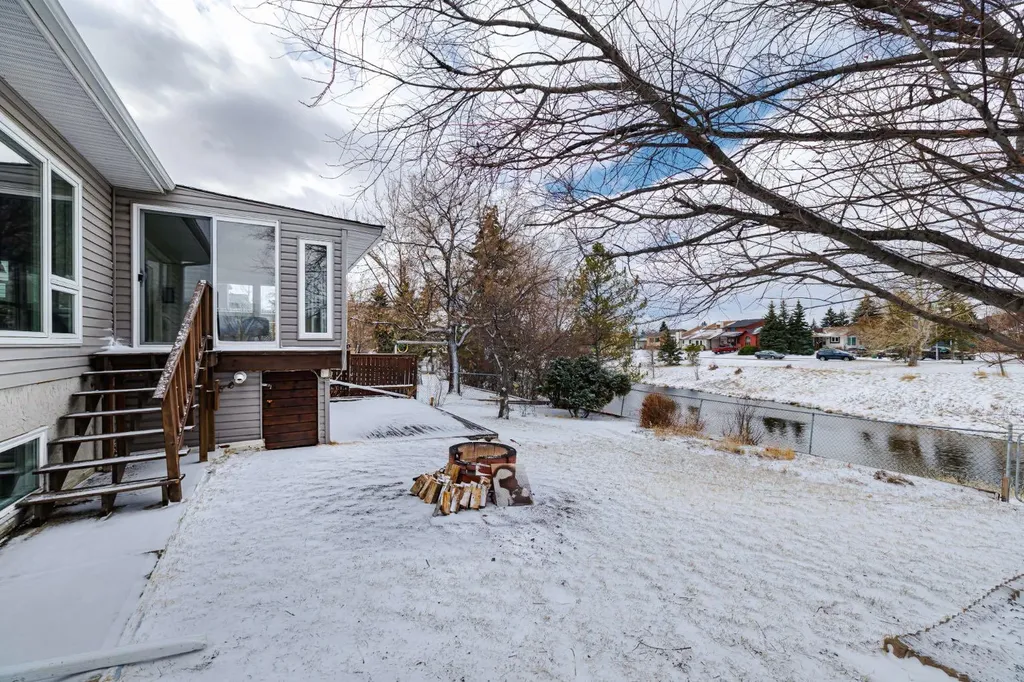 38 Sundance Place SE Airdrie AB T4B 1T1