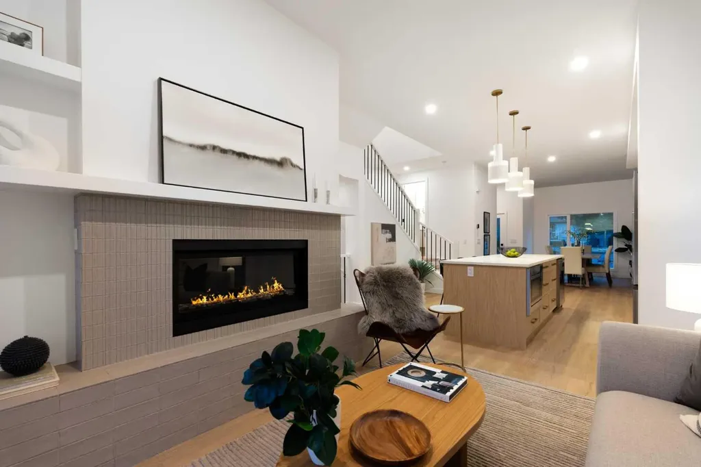 8916 33 Avenue Calgary AB T3B 1M6