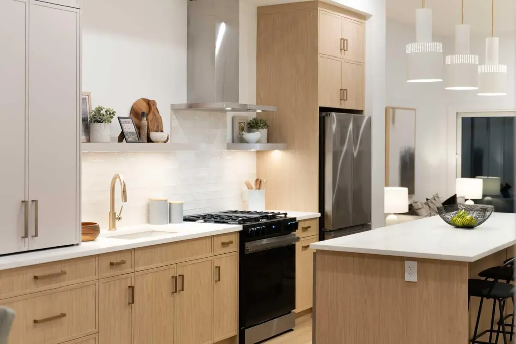 8916 33 Avenue Calgary AB T3B 1M6