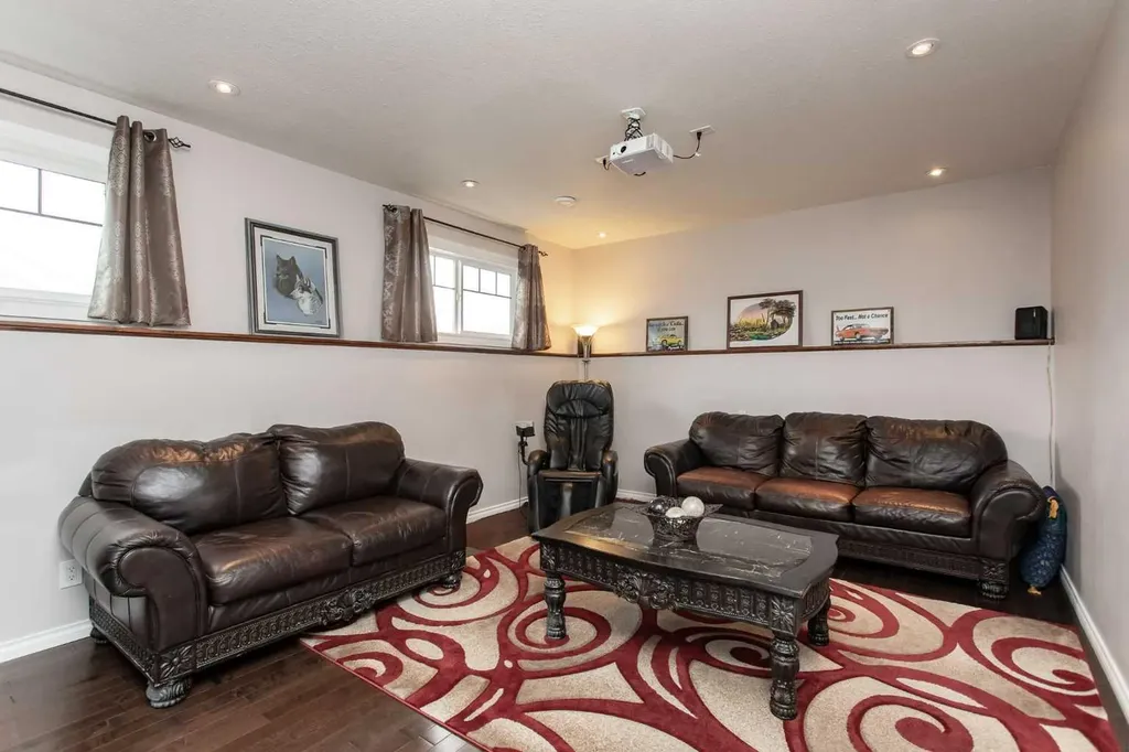 344 Timothy Drive Red Deer AB T4P 0L1