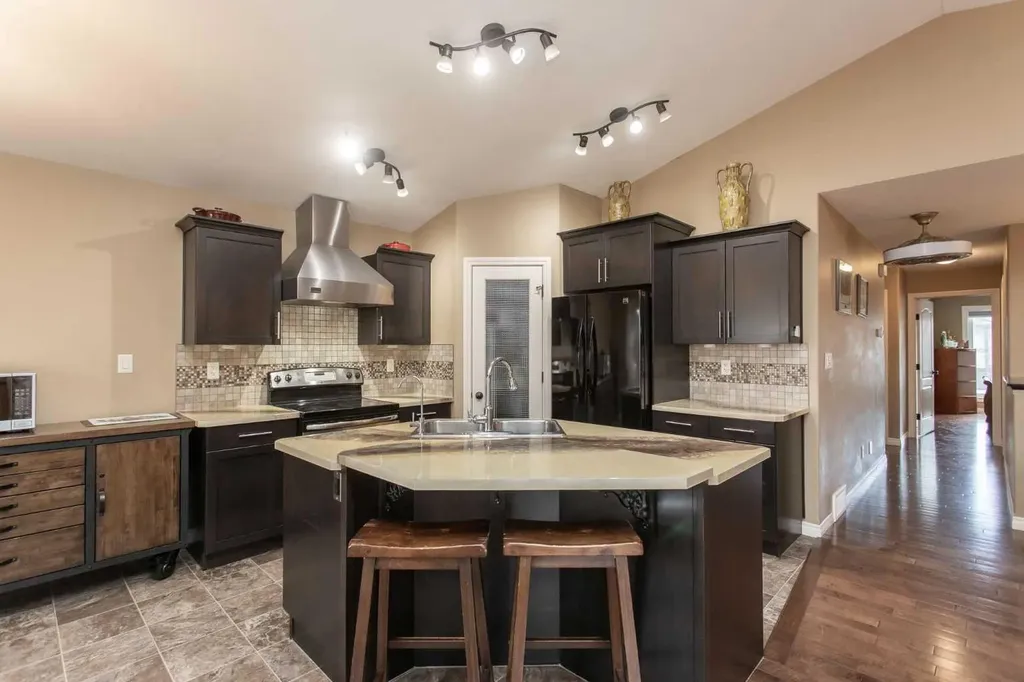 344 Timothy Drive Red Deer AB T4P 0L1