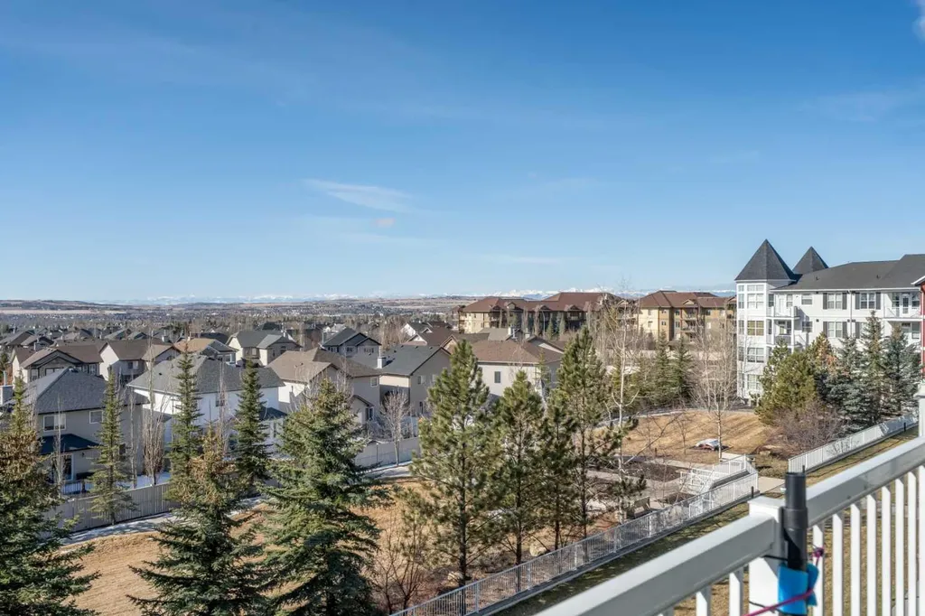 1 Crystal Green Lane Okotoks AB T1S 0C5