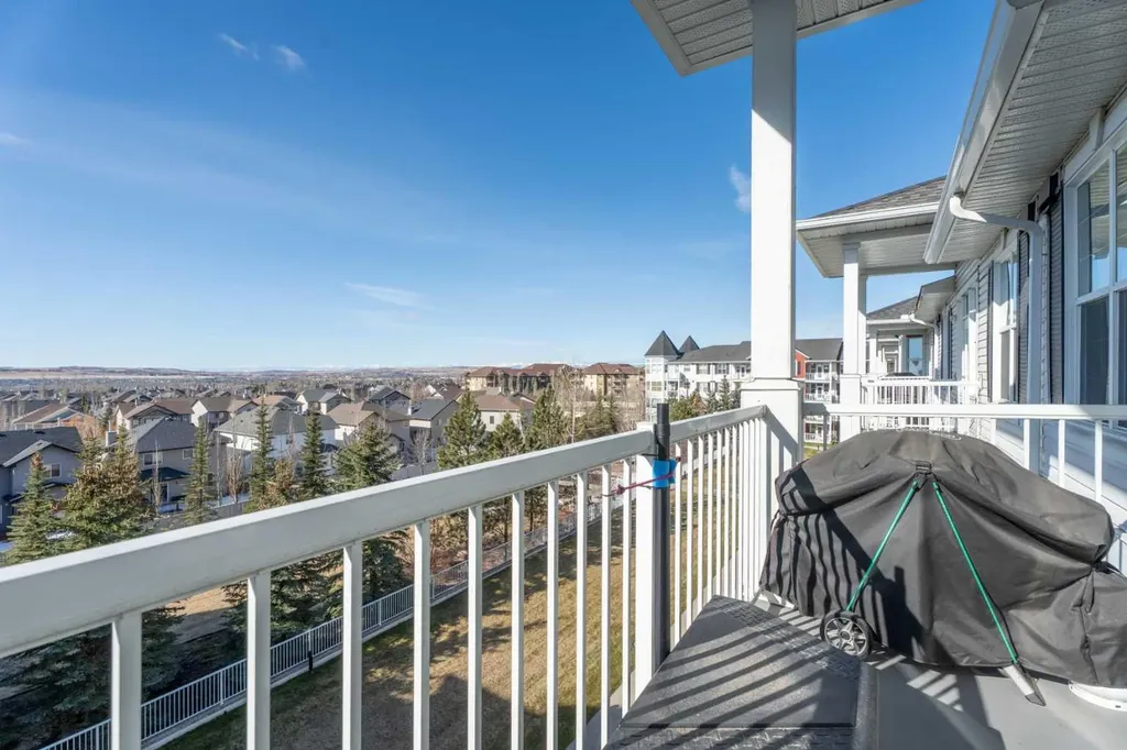 1 Crystal Green Lane Okotoks AB T1S 0C5