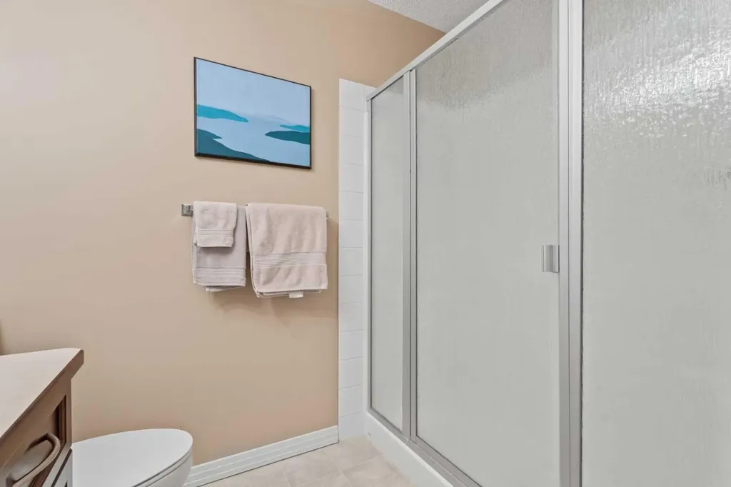 1 Crystal Green Lane Okotoks AB T1S 0C5