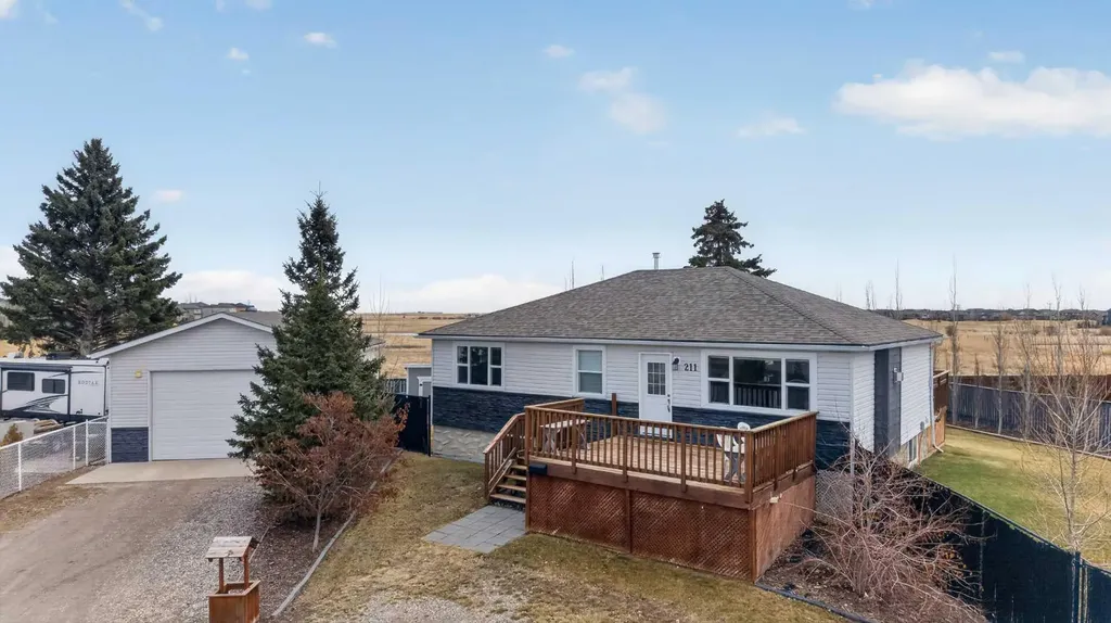 211 1 Avenue SE Langdon AB T0J 1X1