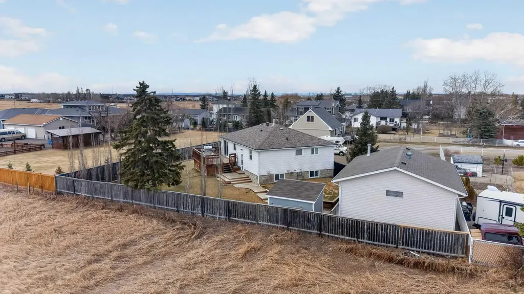 211 1 Avenue SE Langdon AB T0J 1X1