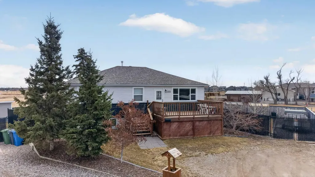 211 1 Avenue SE Langdon AB T0J 1X1