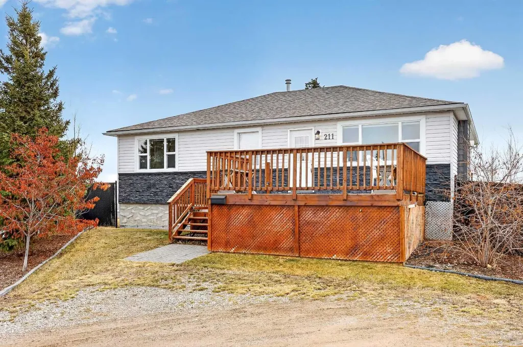 211 1 Avenue SE Langdon AB T0J 1X1