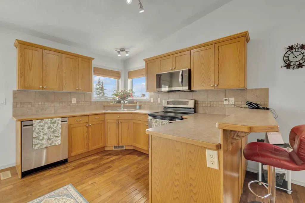 88 Valentine Crescent Red Deer AB T4R0E8