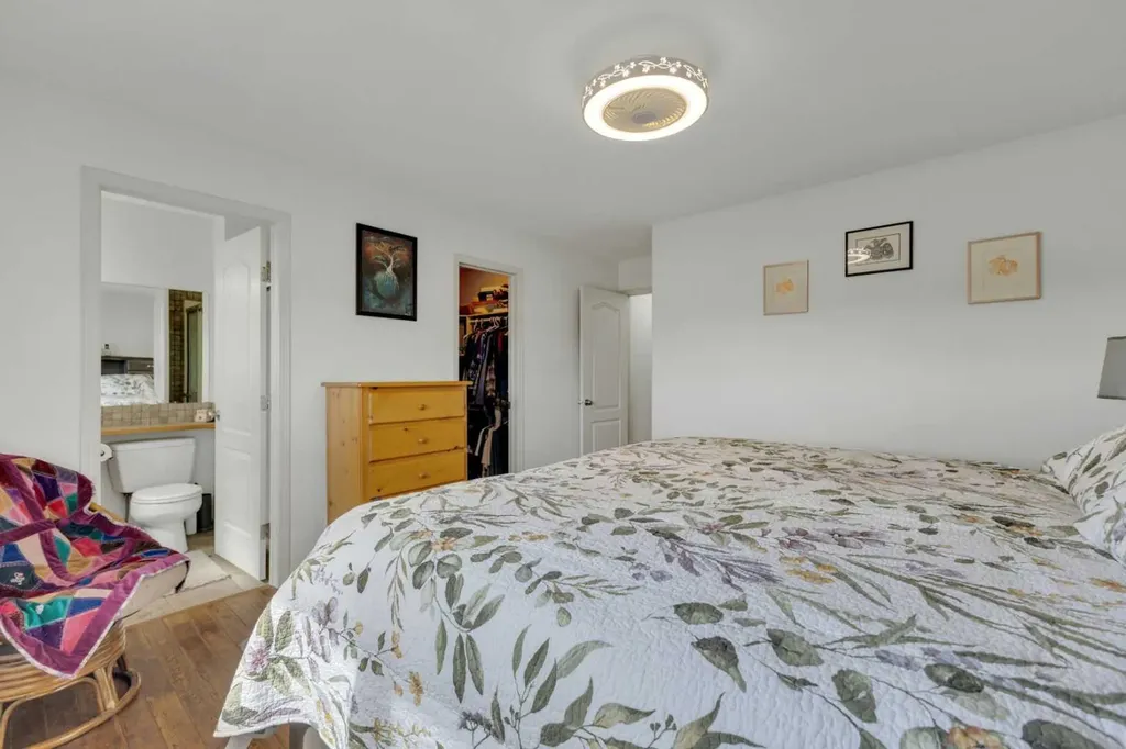 88 Valentine Crescent Red Deer AB T4R0E8