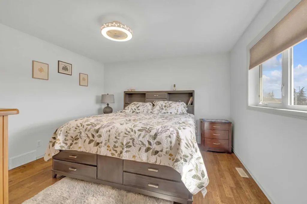 88 Valentine Crescent Red Deer AB T4R0E8