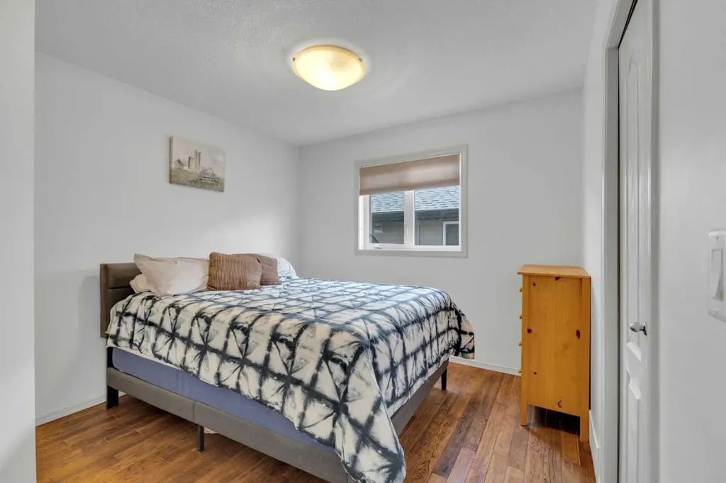 88 Valentine Crescent Red Deer AB T4R0E8