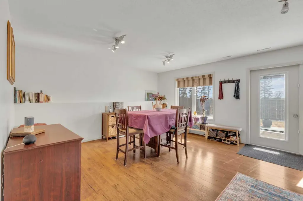 88 Valentine Crescent Red Deer AB T4R0E8