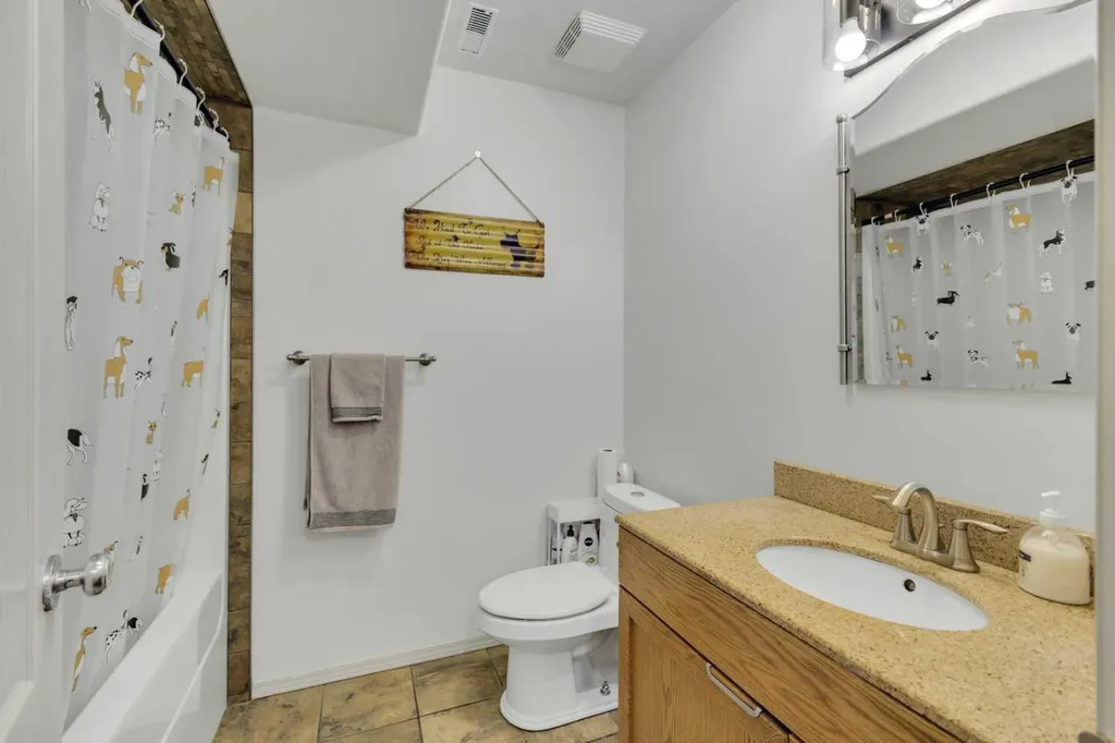 88 Valentine Crescent Red Deer AB T4R0E8