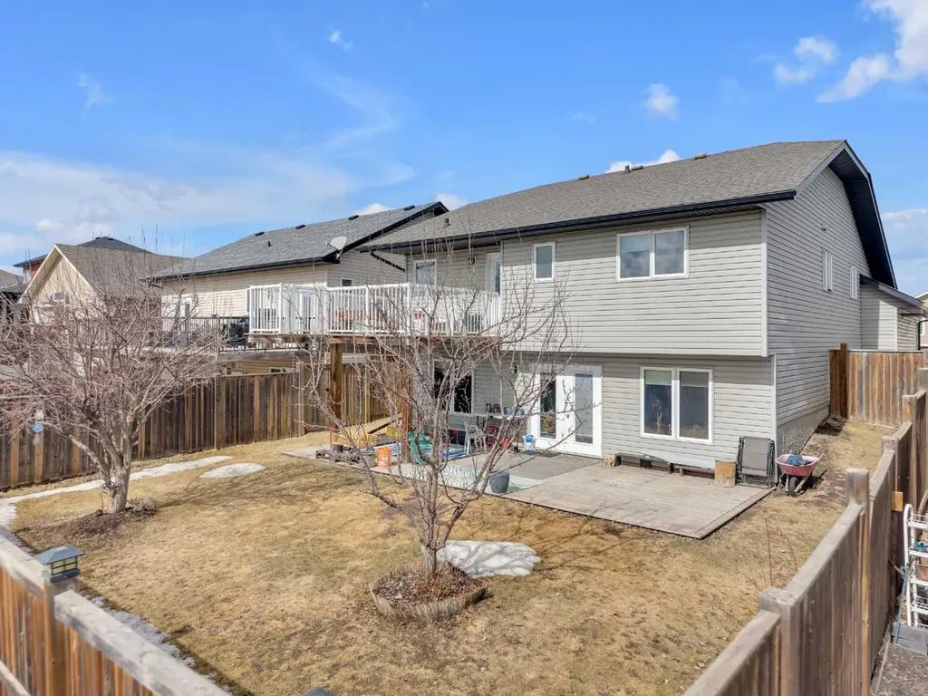 88 Valentine Crescent Red Deer AB T4R0E8
