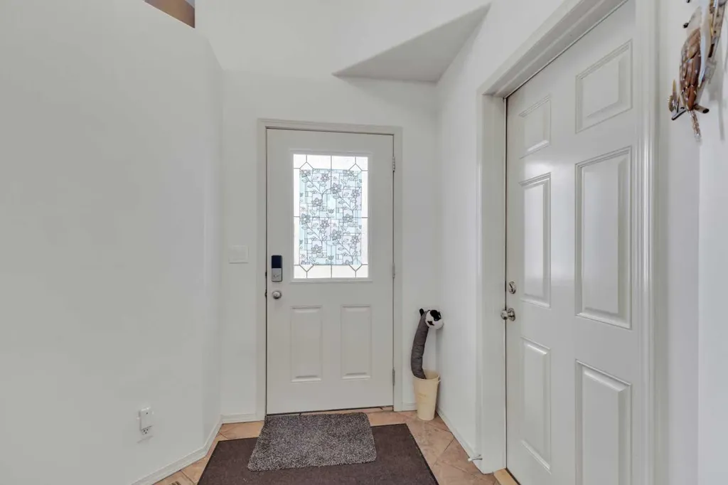 88 Valentine Crescent Red Deer AB T4R0E8