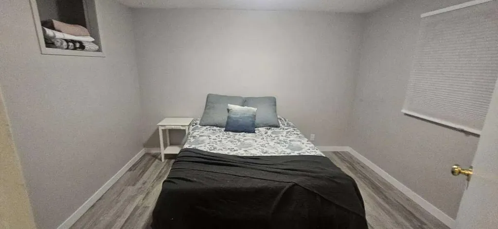 5489 51 Avenue Lacombe AB T4L 1K9