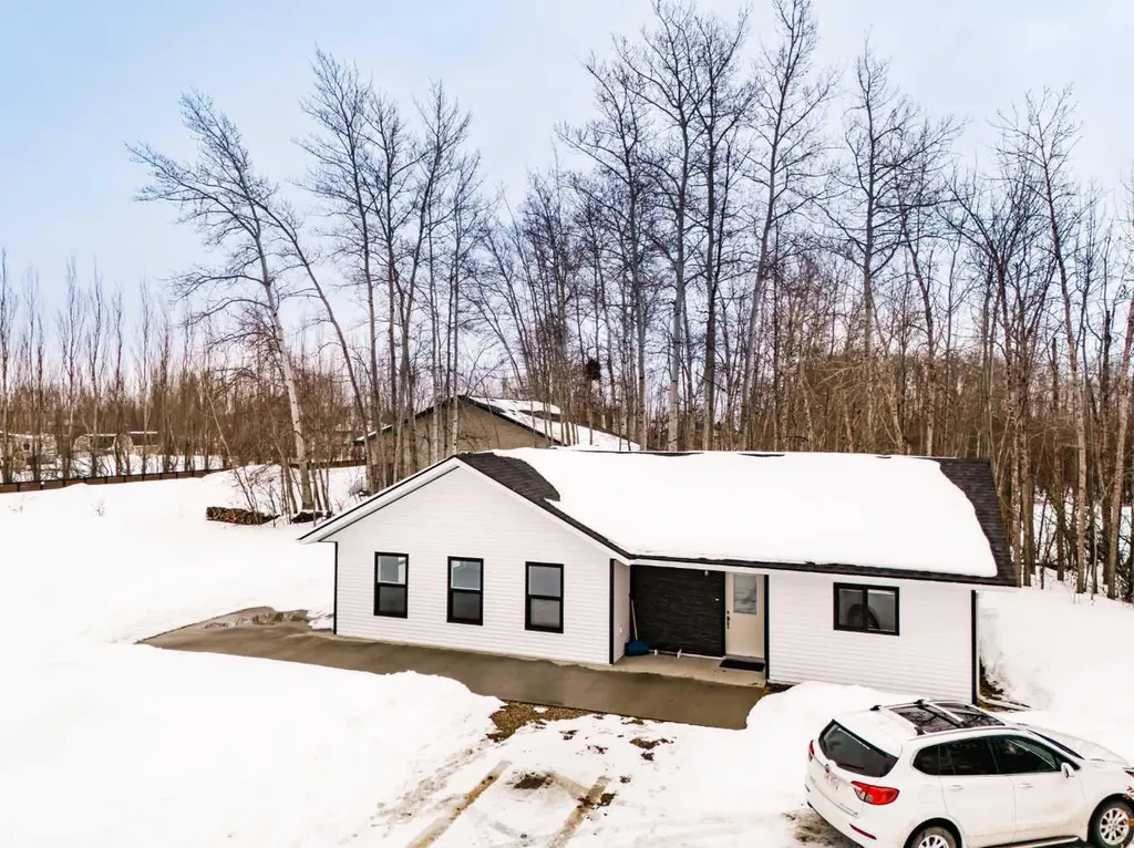 9805 95 Street La Crete AB T0H2H0