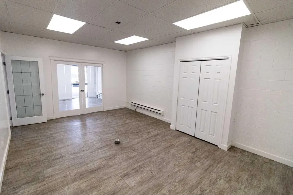 1925 39 Avenue NE Calgary AB T2E 6S8