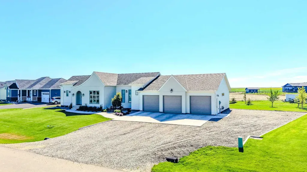 5 Quarry Bank Road Raymond AB T0K 2S0