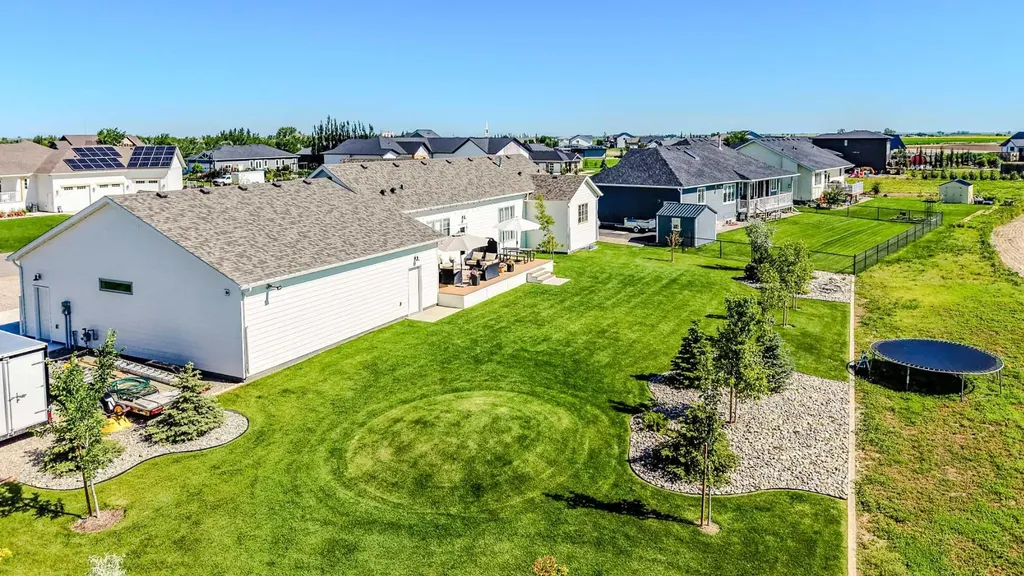 5 Quarry Bank Road Raymond AB T0K 2S0
