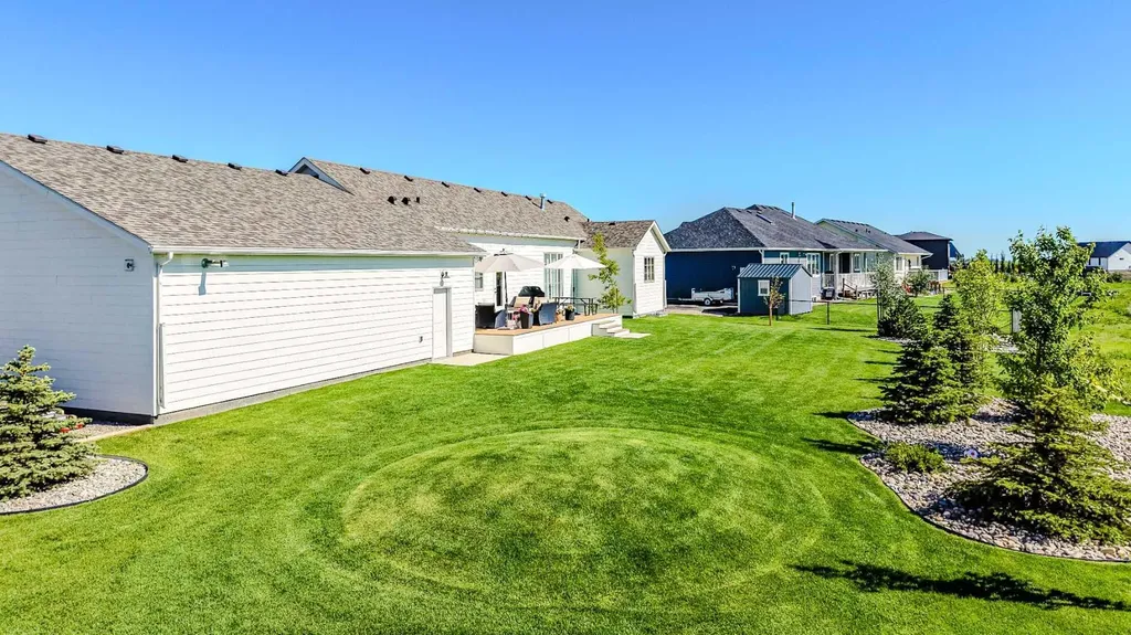 5 Quarry Bank Road Raymond AB T0K 2S0