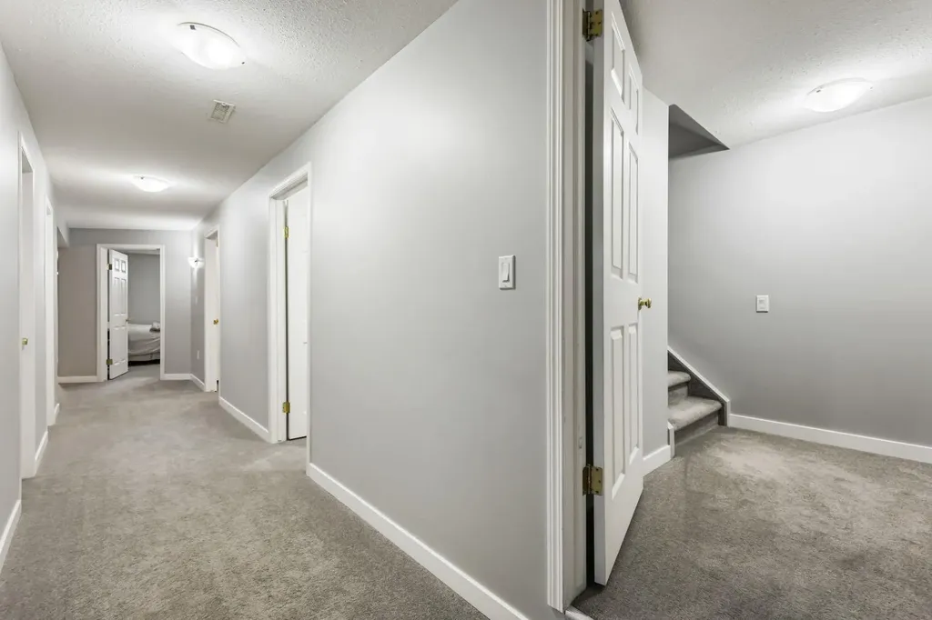 11 Strathmore Lakes Crescent Strathmore AB T1P 1L7
