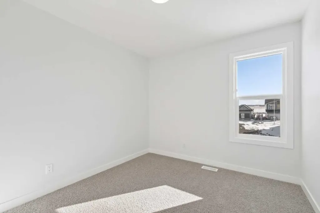 339 Fireside Drive Cochrane AB T4C 3E1
