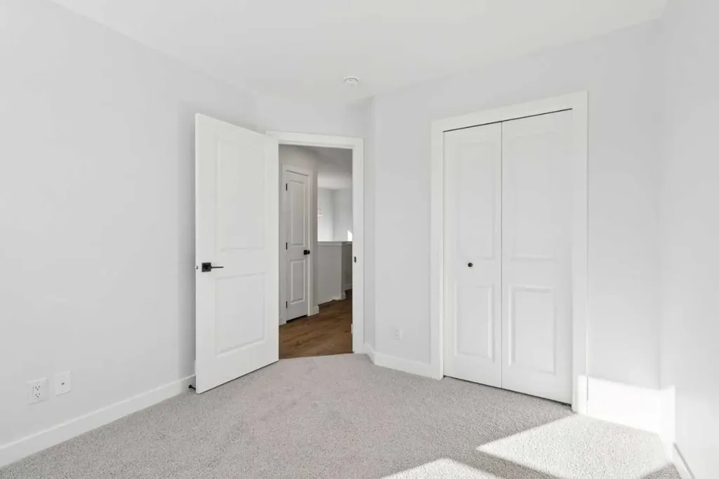339 Fireside Drive Cochrane AB T4C 3E1