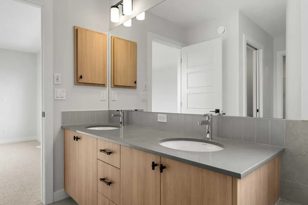 192 Belmont Place SW Calgary AB T2X 6E5
