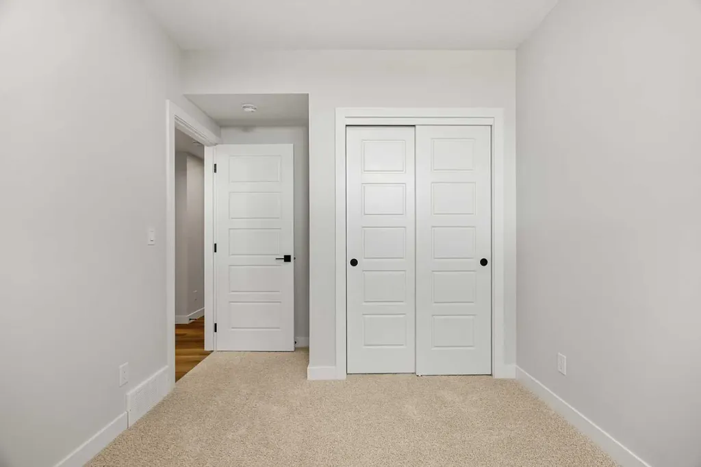 192 Belmont Place SW Calgary AB T2X 6E5