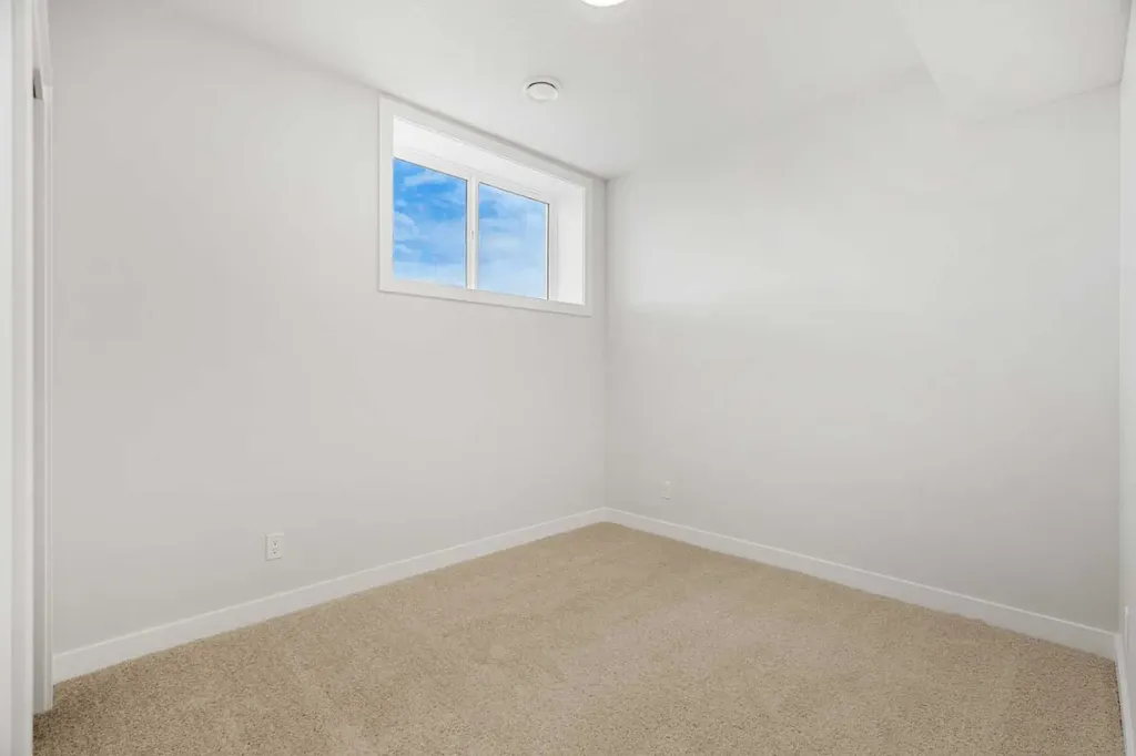 192 Belmont Place SW Calgary AB T2X 6E5