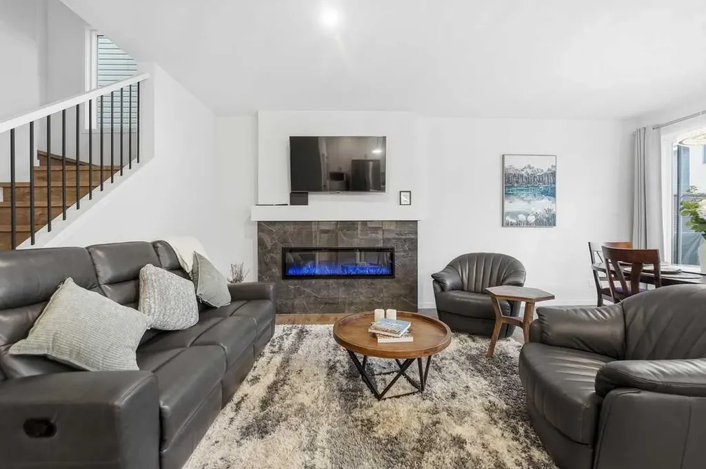 102 Setonstone Manor SE Calgary AB T3M 3G4