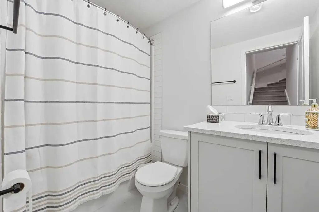 102 Setonstone Manor SE Calgary AB T3M 3G4