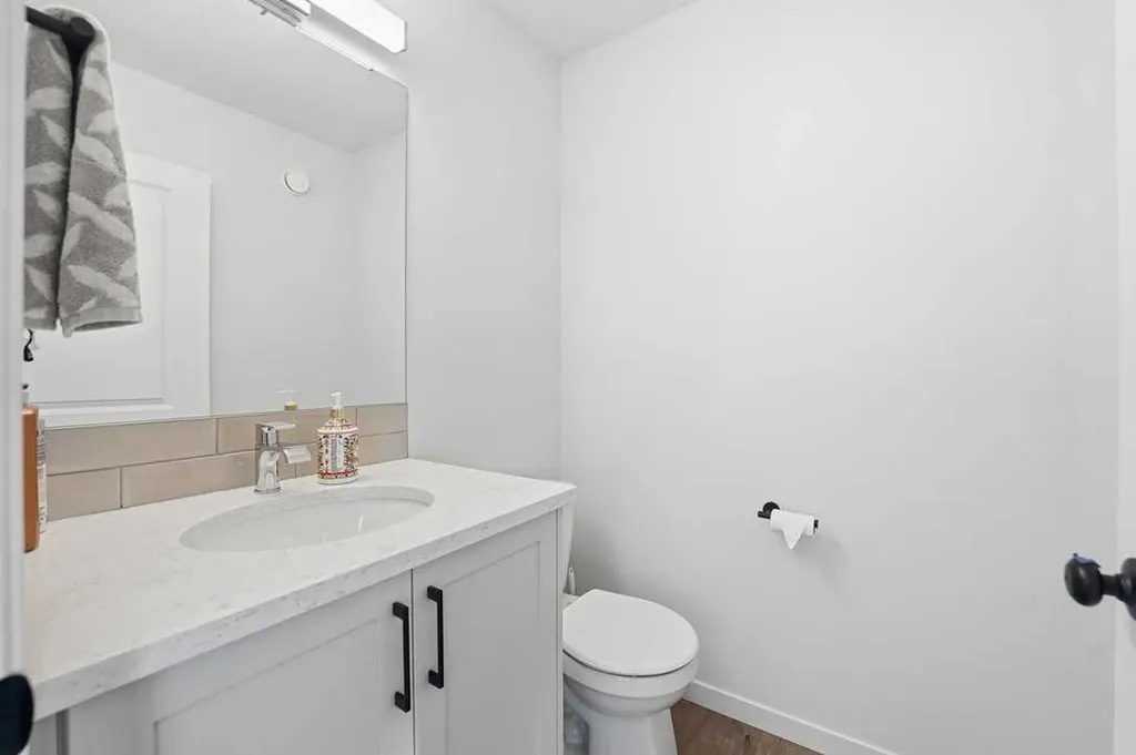 102 Setonstone Manor SE Calgary AB T3M 3G4