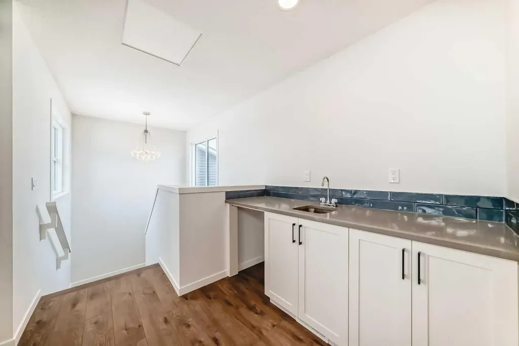 102 Setonstone Manor SE Calgary AB T3M 3G4
