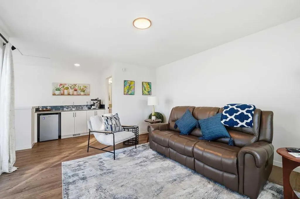 102 Setonstone Manor SE Calgary AB T3M 3G4