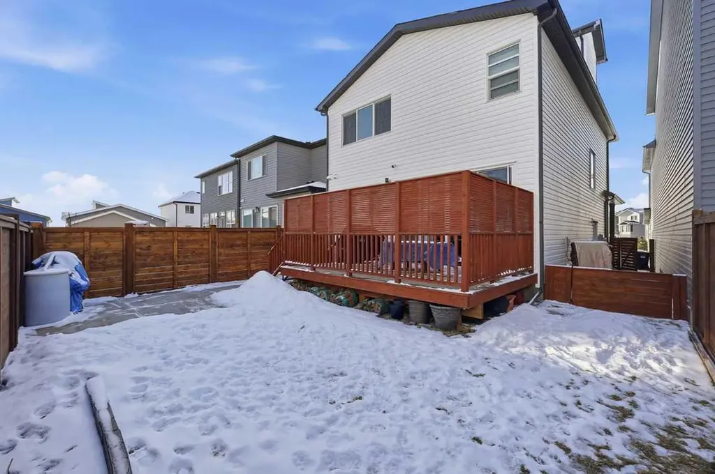 102 Setonstone Manor SE Calgary AB T3M 3G4
