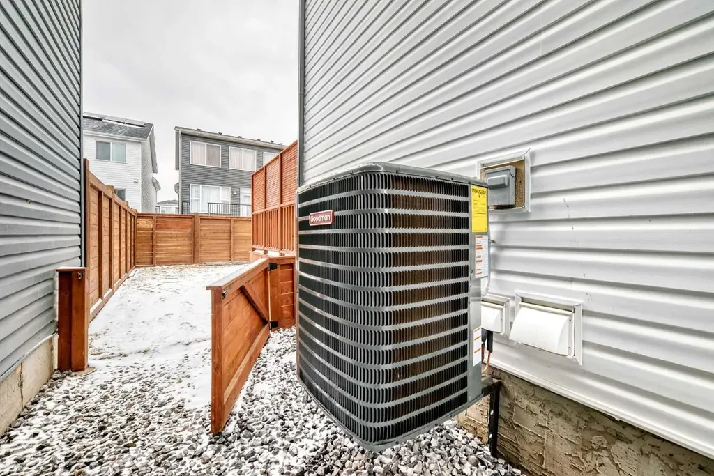102 Setonstone Manor SE Calgary AB T3M 3G4
