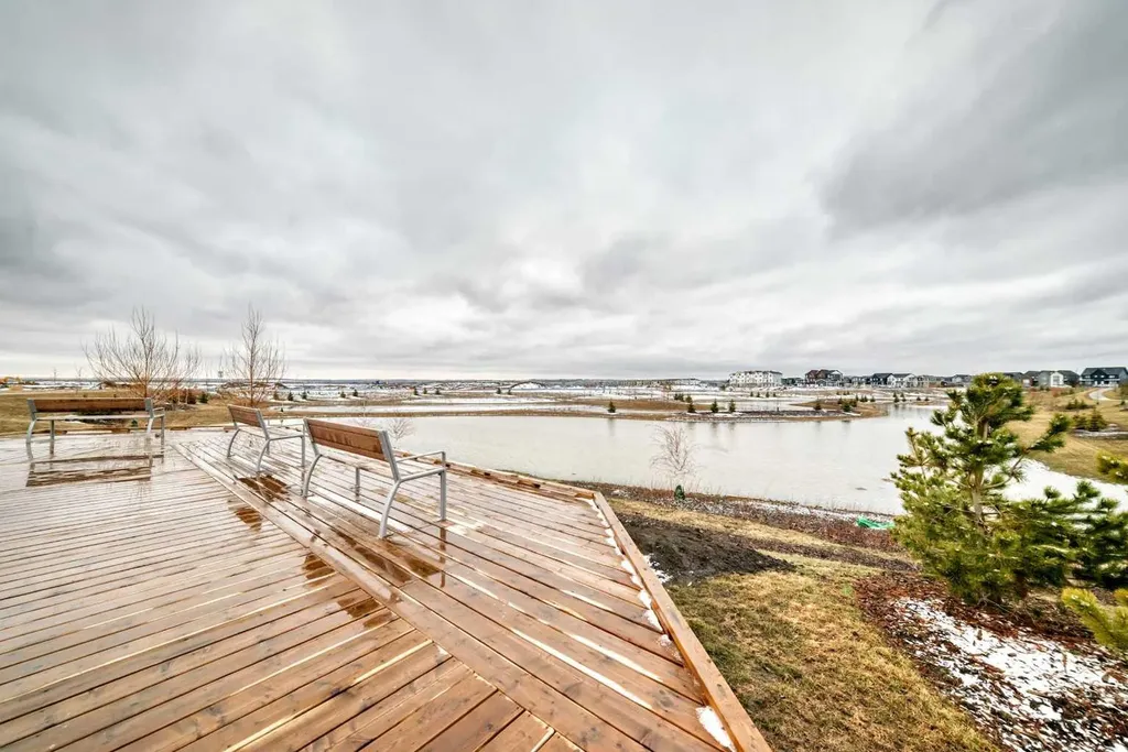 102 Setonstone Manor SE Calgary AB T3M 3G4