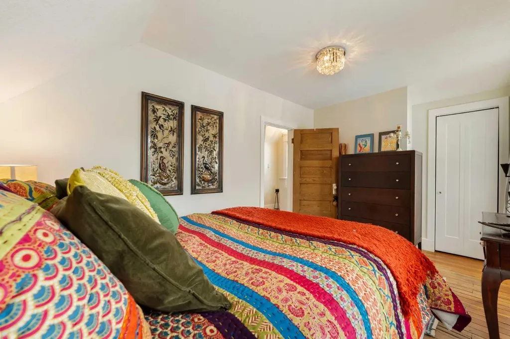 447 Marsh Road NE Calgary AB T2E 5B2