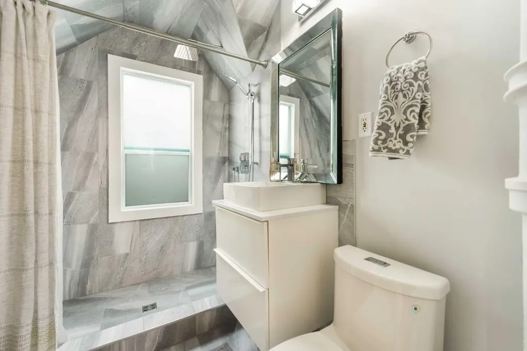 447 Marsh Road NE Calgary AB T2E 5B2